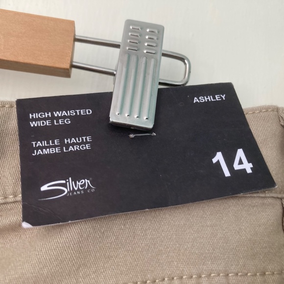 Silver Jeans Ashley Khaki Chino Wide Leg Pants NWT - Picture 3 of 4